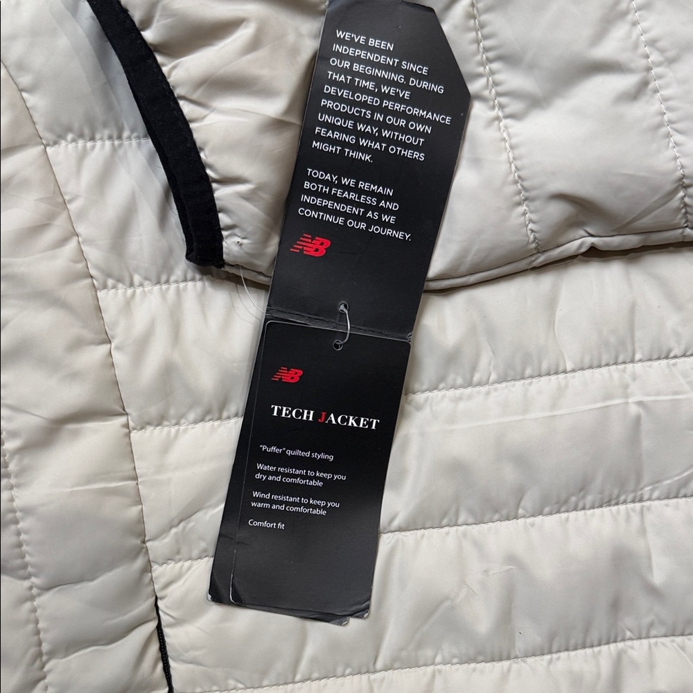 New Balance Men's Off-White Puffer Hoodie Jacket - Picture 4 of 8